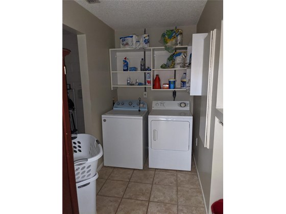 Laundry room - Single Family Home for sale at 4018 Sandpointe Dr, Bradenton, FL 34205 - MLS Number is U8141711
