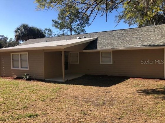 Single Family Home for sale at 5505 35th Ct E, Bradenton, FL 34203 - MLS Number is U8148759
