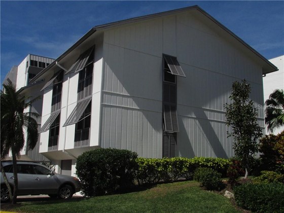 lead base paint - Condo for sale at 1087 W Peppertree Dr #221d, Sarasota, FL 34242 - MLS Number is A4493593