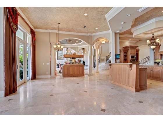 Single Family Home for sale at 25 Lighthouse Point Dr, Longboat Key, FL 34228 - MLS Number is A4503359