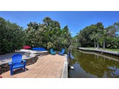 Single Family Home for sale at 373 Avenida Madera, Sarasota, FL 34242 - MLS Number is A4510043