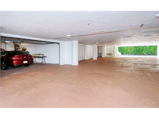 one of the few communities that have an oversized private garage #61 - Condo for sale at 370 A Gulf Of Mexico Dr #421, Longboat Key, FL 34228 - MLS Number is A4513966