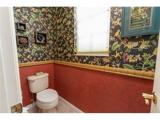 Not your normal boring small Water Closet. - Single Family Home for sale at 6521 Sundew Ct, Lakewood Ranch, FL 34202 - MLS Number is A4514104