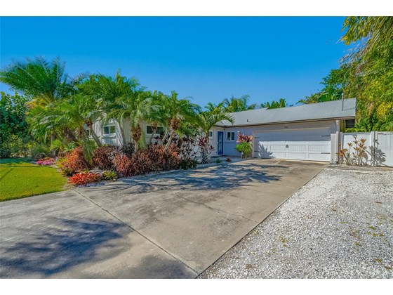Single Family Home for sale at 155 Crescent Dr, Anna Maria, FL 34216 - MLS Number is A4517705