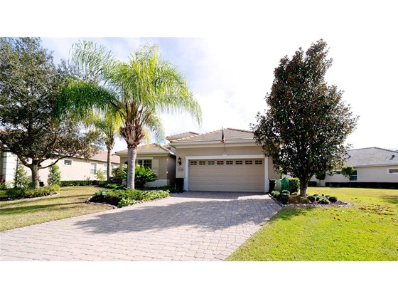 Single Family Home for sale at 14508 Stirling Dr, Lakewood Ranch, FL 34202 - MLS Number is A4518375