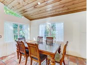 Dining room - Single Family Home for sale at 5227 Siesta Cove Dr, Sarasota, FL 34242 - MLS Number is A4519271