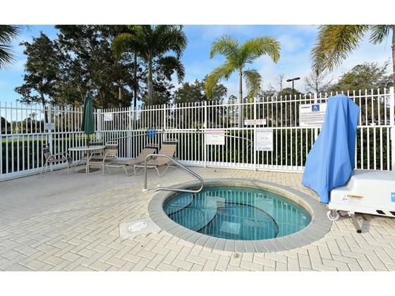 Single Family Home for sale at 7311 Birds Eye Ter, Bradenton, FL 34203 - MLS Number is A4521103