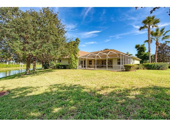 Large backyard - Single Family Home for sale at 314 Lake Tahoe Ct, Englewood, FL 34223 - MLS Number is N6117592