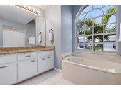 Master bathroom - Single Family Home for sale at 2823 57th Dr E, Bradenton, FL 34203 - MLS Number is N6119097